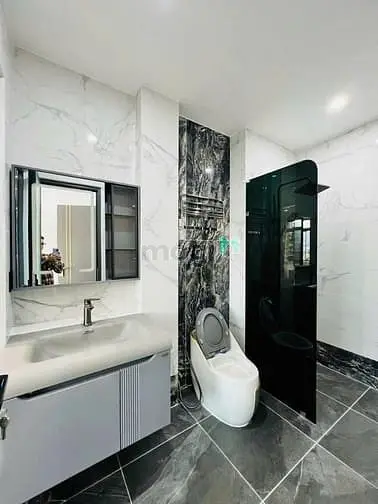 Gia Đình Cho Thuê Gấp Nhà Đường Cao Thắng - Tt Quận 3 - Giá Thuê 3X