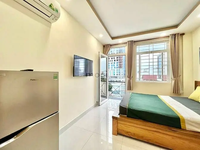 Quận 10 - Cho Thuê Phòng Giá Rẻ Đầy Đủ Nội Thất Thoáng Mát Có Ban Công