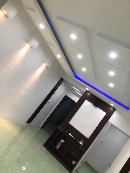 Phòng Trọ Số 4E Bàu Cát 1 Dt 25 M2 Đầy Đủ Nội Thất . Toillet Riêng , Máy Lạnh , Tủ Lạnh …V.v..