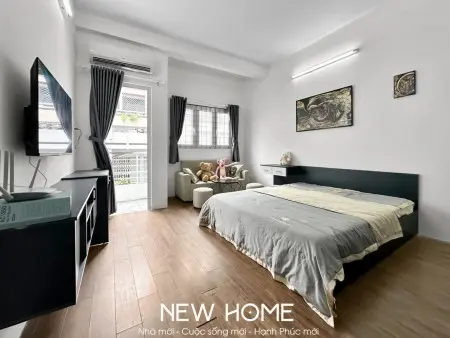 Căn Hộ Ban Công Thoáng Mát Quận 1 Gần Chợ Tân Định