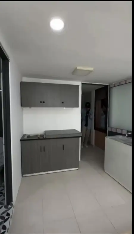 Cho Thuê Phòng Trọ Cửa Sổ Nội Thất Cơ Bản Giá Rẻ Ngay Vòng Xoay Dân Chủ, Công Viên Lê Văn Tám