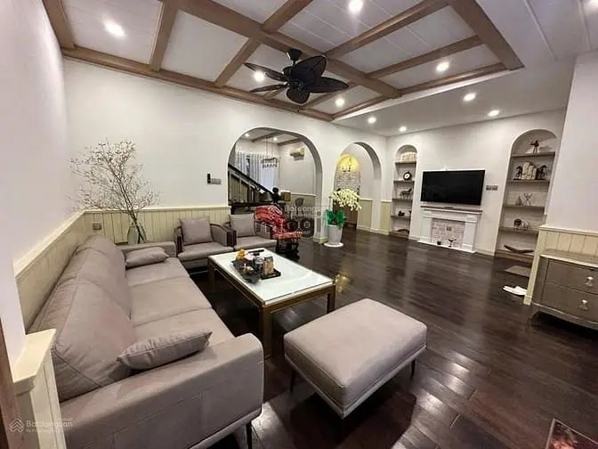 Cho Thuê Biệt Thự Pmh - Q7, Nhà Đẹp Có 4 Phòng Ngủ. Giá Thuê 53Tr