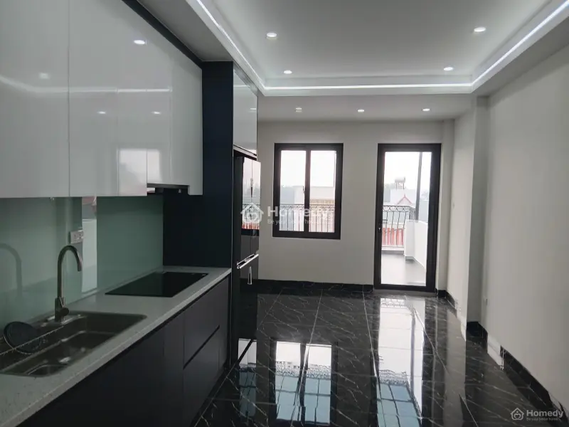 Bán Nhà Vĩnh Tuy 50M , Full Nội Thất, Thang Máy, Sổ Phân Lô, Ô Tô Đỗ Cửa/ Gần Phố