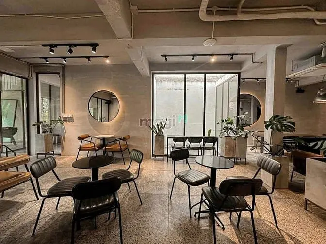 Tuyến Đường Kinh Doanh Sầm Uất, Nhiều Thương Hiệu Lớn Về Mảng Fnb...