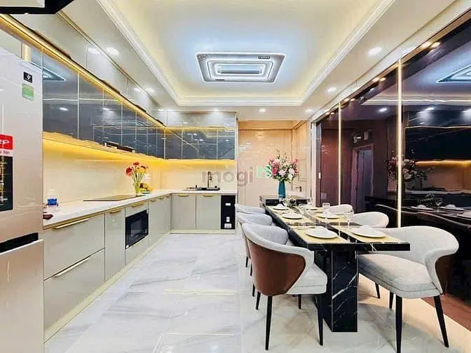 Bán Nhà Siêu Phẩm Nguyễn Trọng Tuyển, P2, Tân Bình, 3,55 Tỷ, Sổ Riêng