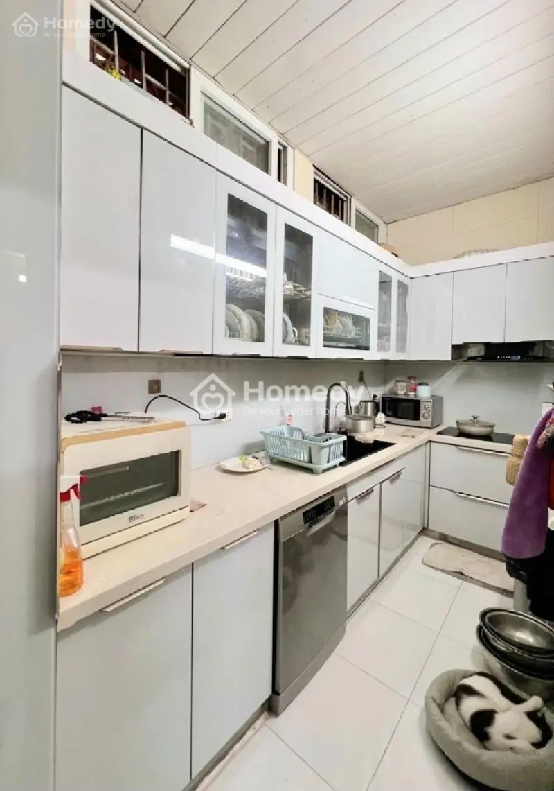 Hàng Hiếm/Tập Thể Lương Đình Của 150M/ Full Nội Thất/ 4 Ngủ/ Tầng 1/ Ô Tô Vào Nhà/;