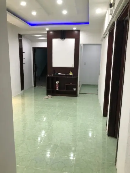 Phòng Trọ Số 4E Bàu Cát 1 Dt 25 M2 Đầy Đủ Nội Thất . Toillet Riêng , Máy Lạnh , Tủ Lạnh …V.v..