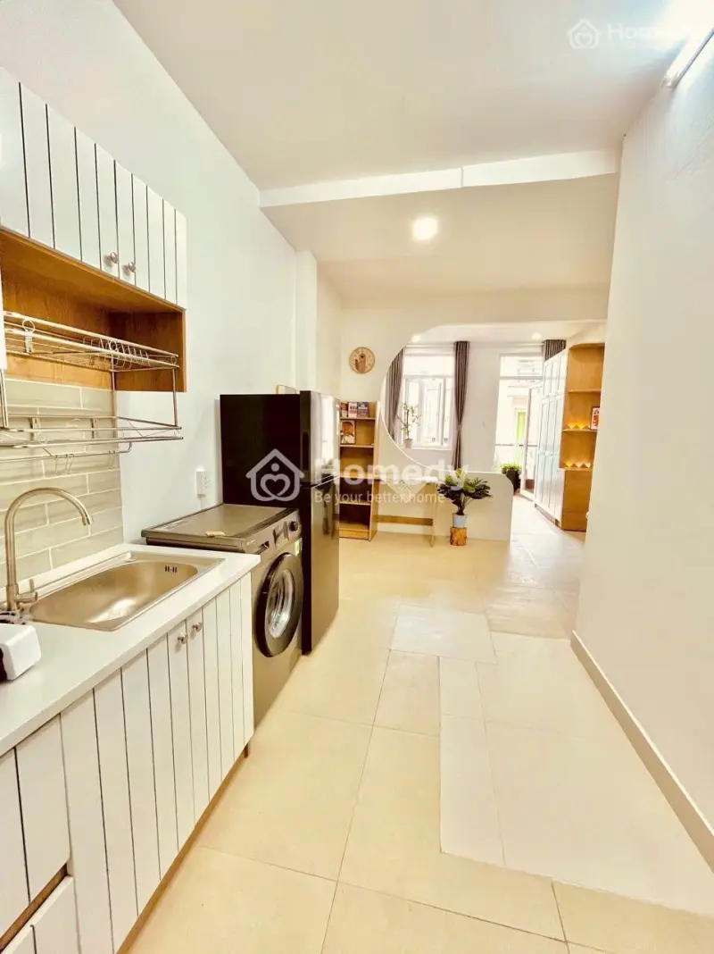 Cho Thuê Phòng Ngủ Tách Bếp Ban Công Ngay Chân Cầu Kiệu, Vị Trí Trung Tâm Chợ Nguyễn Văn Trỗi