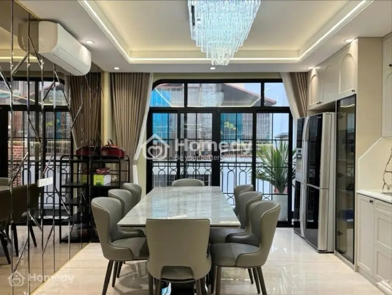 Tuyệt Phẩm Ngọc Khánh -Ba Đình 45M- Full Nội Thất Cao Cấp - Thang Máy - Ô Tô Đỗ Cửa - Ở Ngay