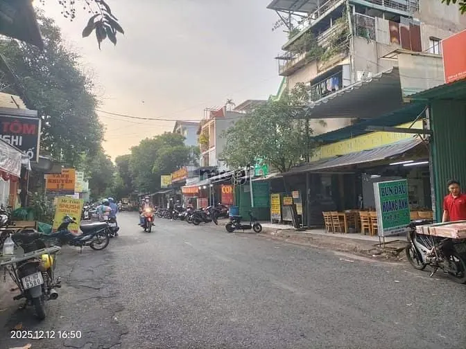 Gò Vấp, Nhà C4 Mặt Tiền Hẻm Kinh Doanh Lê Thị Hồng, Dt 6.15 X25M