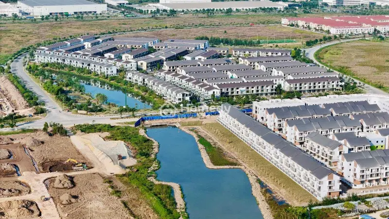 Siêu Phẩm Liền Kề Ven Sông 80M2 .Ngay Chân Cầu Nguyễn Trãi Chỉ Từ 6 Tỷ.