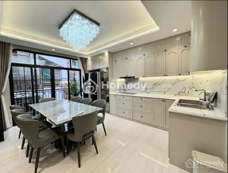 Tuyệt Phẩm Ngọc Khánh -Ba Đình 45M- Full Nội Thất Cao Cấp - Thang Máy - Ô Tô Đỗ Cửa - Ở Ngay