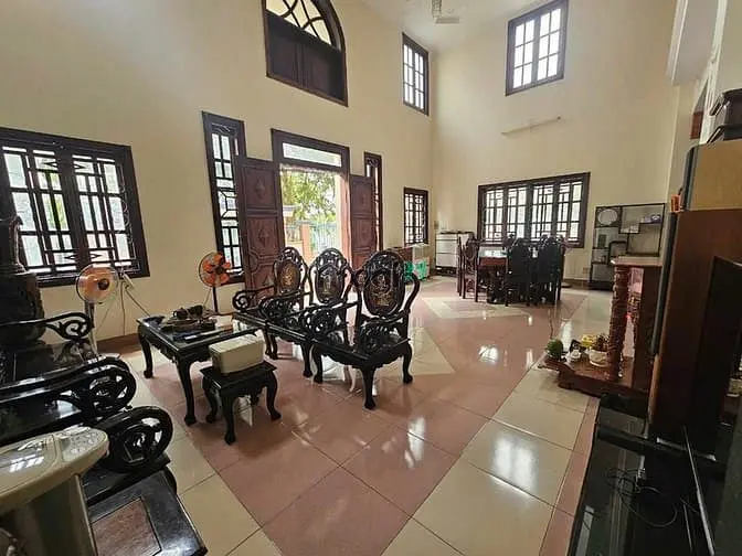 Biệt Thự Đường 8M Bùi Văn Ba, Tân Thuận Đông Quận 7. 10*30, 24 Tỷ.