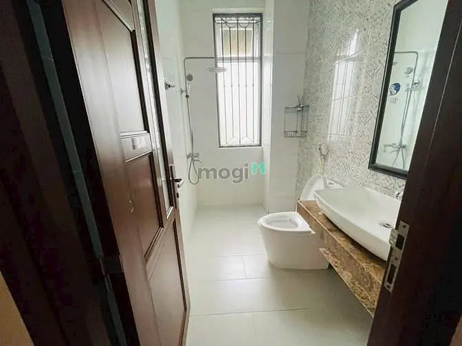 Cho Thuê Nhà Nguyên Căn - Mt Võ Văn Tần Q3