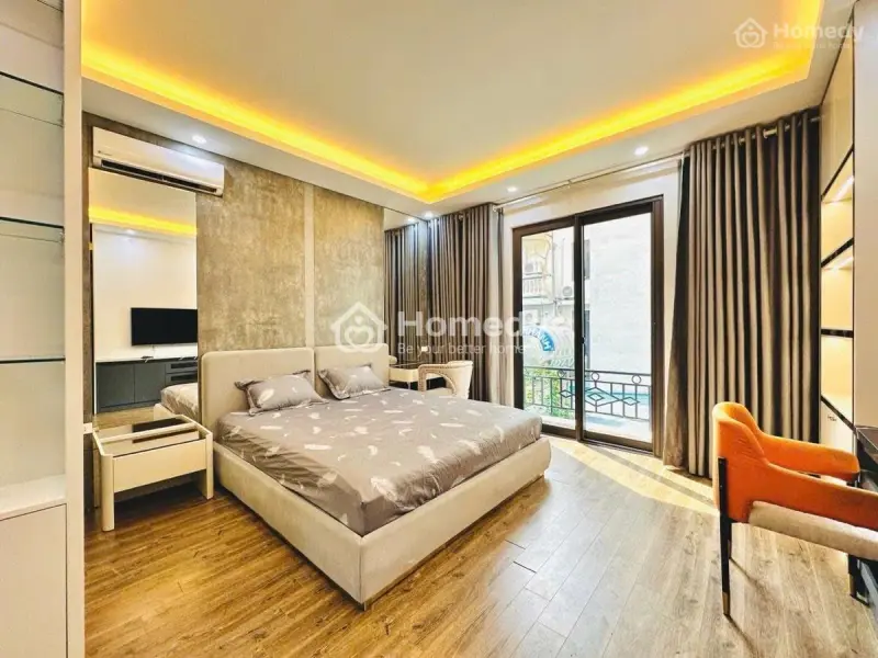 Nhà Phố Phạm Văn Đồng – 20M Ra Mặt Phố – Ô Tô 7 Chỗ Đỗ Cửa – Nhà Mới 5 Tầng Thang Máy – Mt 6M