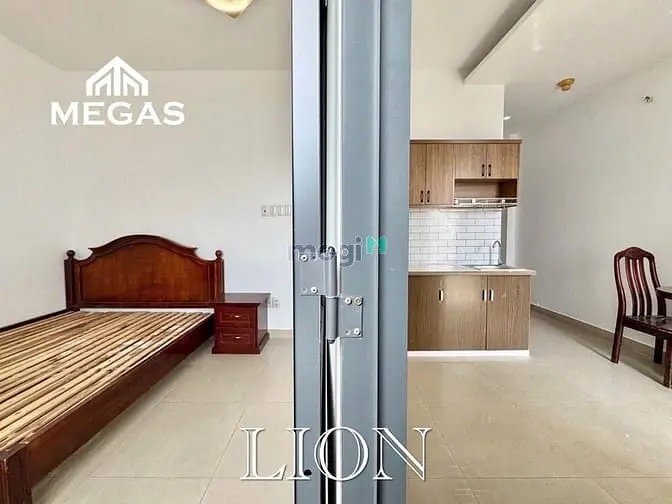 Căn Hộ Bancong _ Tách Bếp 1Pn Riêng Có Cửa Sổ Gần Ueh Cơ Sở B