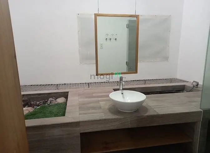 Cần Cho Thuê Nhà Nguyên Căn 1 Trệt 4 Lầu Hẻm Xe Hơi Nguyễn Hữu Cảnh