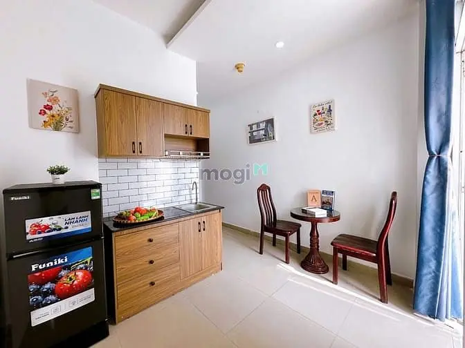 Căn Hộ Bancong _ Tách Bếp 1Pn Riêng Có Cửa Sổ Gần Ueh Cơ Sở B