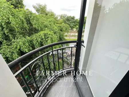 Căn Hộ Cao Cấp, Full Nội Thất, Có Ban Công Ngay Etown Cộng Hoà