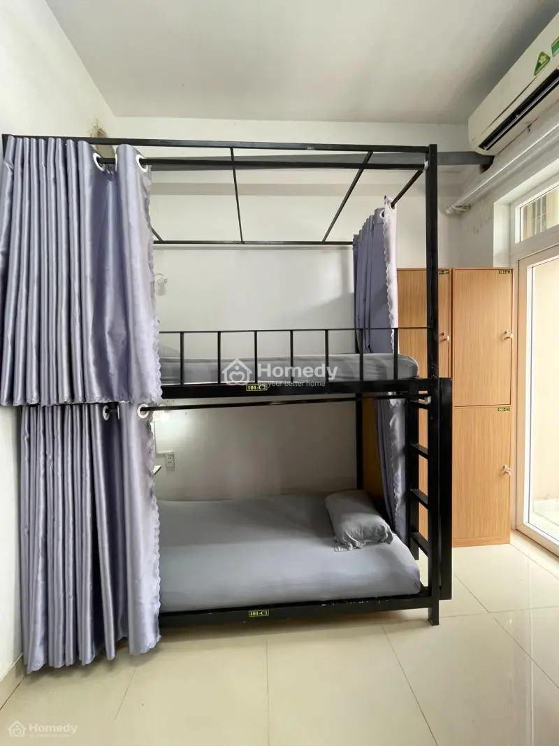 Ktx Nam Ngay Kcnc Giá 1,3Tr Bao Trọn Gói - Phòng Ban Công - Toilet Trong Phòng