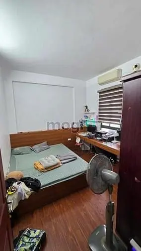 C/C Phó Cơ Điều, Căn Góc, Q11, 130M2, 3Pn, 2Wc, Nội Thất, 10Tr/Th