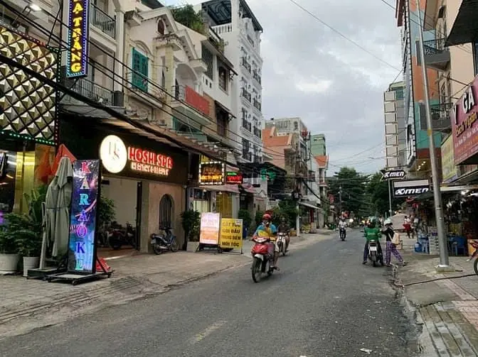Gò Vấp, Bán Nhà Mặt Tiền Kinh Doanh Đường Số 4 Dat 7X17M Chỉ 19.9 Tỷ