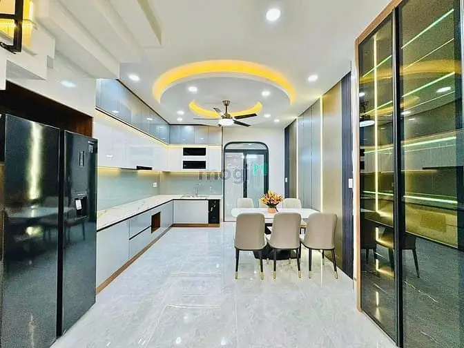 Bán Nhà Cực Hot Thích Quảng Đức, P5, Phú Nhuận, 3,1 Tỷ, Sổ Hồng Riêng