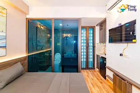 Nội Thất Full Như Hình ,Có Tivi, Nhận Xe Điện