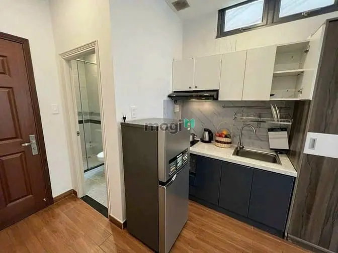 Căn Hộ Studio Lớn Full Nội Thất Gỗ Có Ban Công Gần Cầu Ông Lãnh