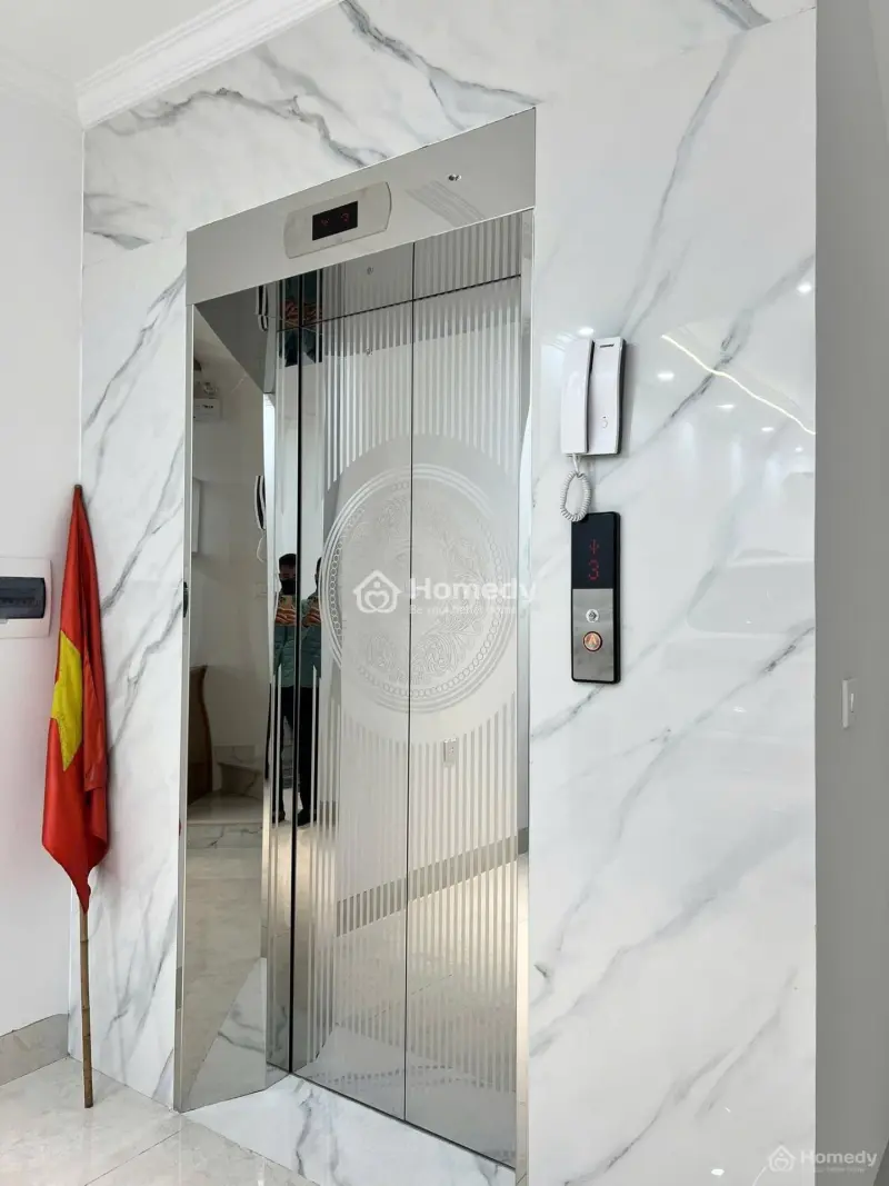 Siêu Phẩm Phân Lô Trần Quốc Hoàn - Cầu Giấy - 7 Tầng Thang Máy - Ô Tô 7 Chỗ Vào Nhà-Full Pccc Gpxd