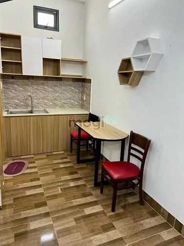 Bán Chdv Ngay Sát Phú Nhuận - Căn Góc 2 Mặt Tiền - Hẻm Xe Hơi 7 Chỗ.