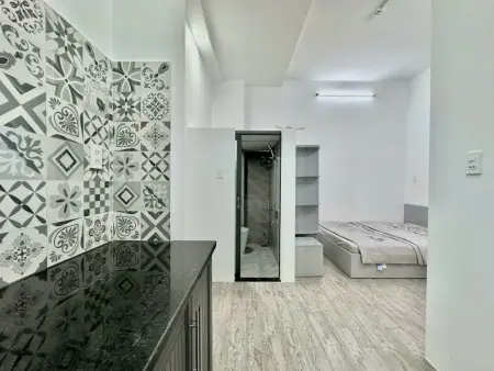 Studio Ban Công - Thiết Kế Hiện Đại