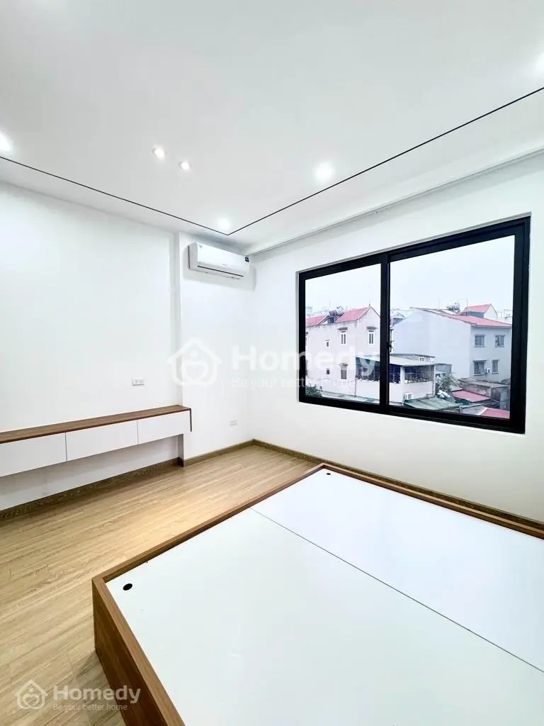 Bán Nhà Phố Lĩnh Nam 40M 5 Tầng Mới , Đẹp - Vị Trí Đỉnh . Giá 7.2 Tỷ