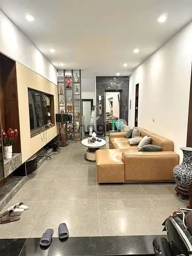 Bán Nhà 7 Tấng - Full Nội Thất - 8 Mét Ra Ô Tô Tránh