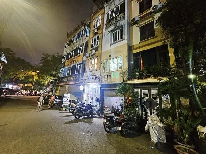 Phố Nguyễn Khang – Cầu Giấy – 43 M2 – 5 T – Mt 3 M – Giá 15.3 Tỷ.