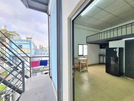 Phòng Có Gâc Full Nội Thất Cửa Sổ Trời Ngay Chợ Hạnh Thông Tây