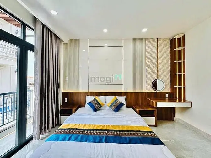 Bán Nhà Cực Hot Thích Quảng Đức, P5, Phú Nhuận, 3,1 Tỷ, Sổ Hồng Riêng