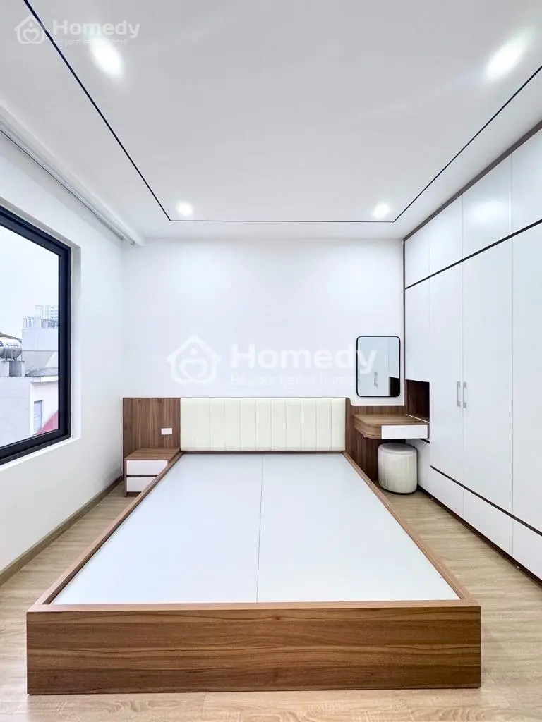 Bán Nhà Phố Lĩnh Nam 40M 5 Tầng Mới , Đẹp - Vị Trí Đỉnh . Giá 7.2 Tỷ