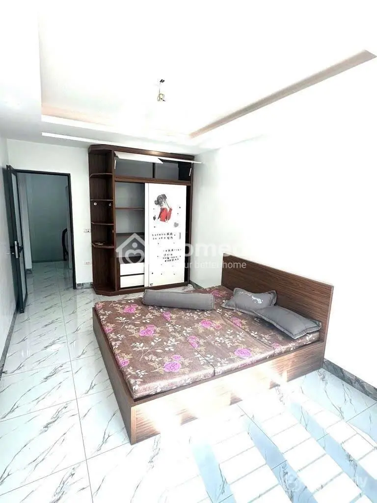 Bán Nhà Phố Thanh Lân 40M 5 Tầng Thoáng Mát. Ngõ Rộng. Ở Luôn Giá Chỉ 6 Tỷ