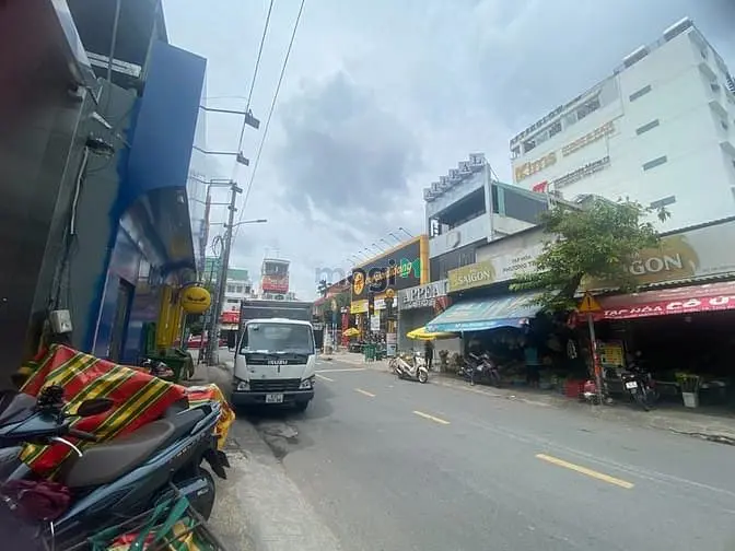 Cho Thuê Nhà 3 Tầng Có Hồ Bơi Mt Quốc Hương, Thảo Điền, Q2 Giá: 110Tr