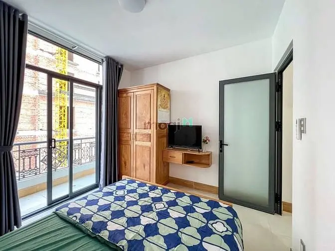 Căn Hộ 1Pn Full Nội Thất Gỗ Ban Công Lớn Có Gym, Hồ Bơi Khu Thảo Điền