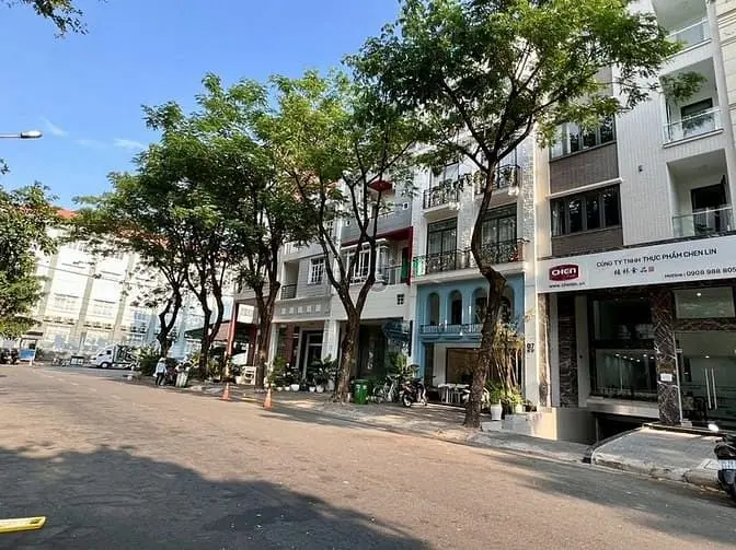 Cho Thuê Khách Sạn Cao Cấp 15 Phòng Ở Phú Mỹ Hưng Vị Trí Đẹp Giá Tốt