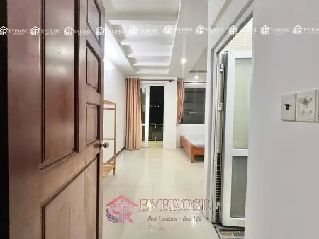 Phòng Ban Công – Trống Sẵn - Ban Công Thống Nhất Gò Vấp