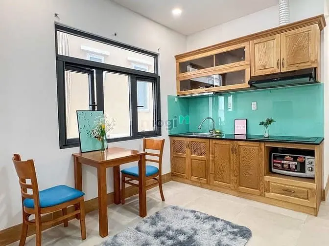 Căn Hộ Cao Cấp 1Pn Ban Công| Full Tiện Ích, Gần Xuân Thủy, Vincom