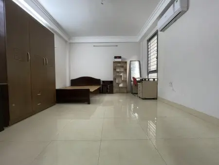 Cho Thuê Phòng Trọ 25M Vệ Sinh Khép Kín Tại Ccmn Số 5 Ngõ 129/12 Nguyễn Trãi Hà Nội. Có Ban Công