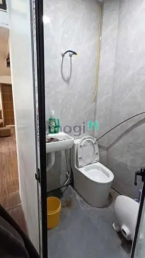 Vip Nhà Tập Thể Lê Gia Đỉnh, Hbt Đẹp, Giá 2.79 Tỷ, 52M2, Thông Tầng, Ả