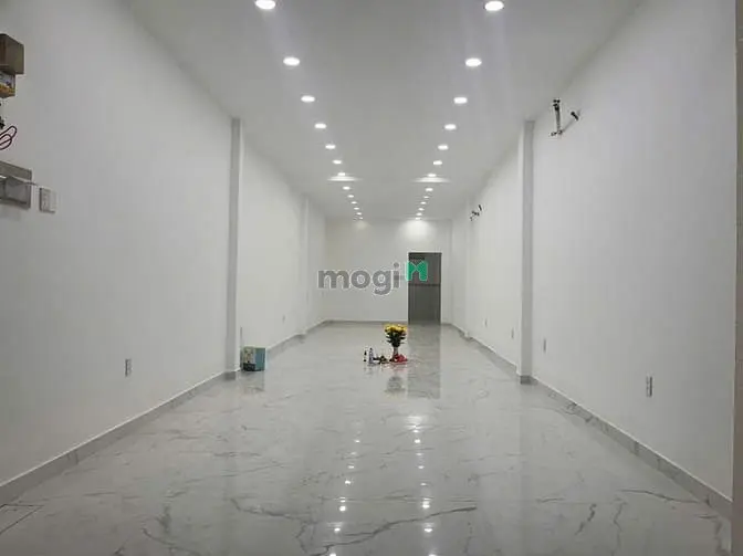 Cho Thuê Nhà Mặt Tiền P10, Q6, 20 Triệu