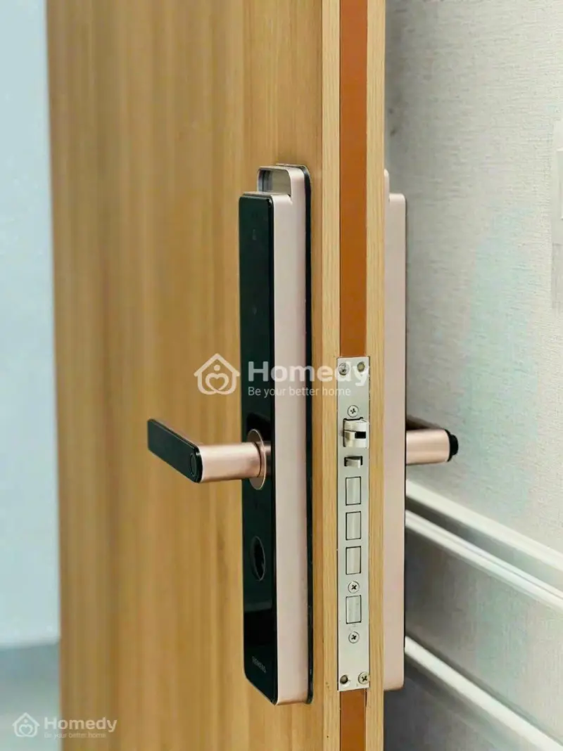 Chủ Đi Nước Ngoài Cần Bán Gấp Căn Hộ Full Nội Thất Tại Tphcm Chỉ 1 Tỷ 1 Sổ Sẵn