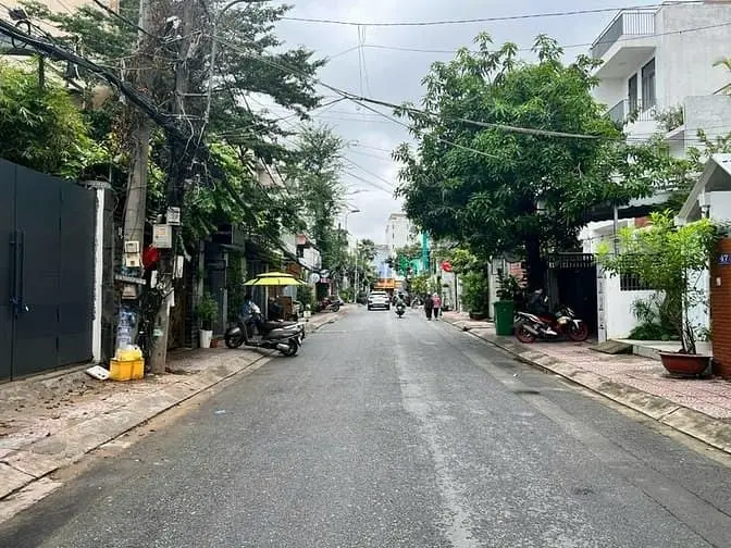 Mặt Bằng Cực Hiếm! 1 Trệt 2 Gác Tại Thảo Điền, Q2 (3,7X9M). 27Tr/Th