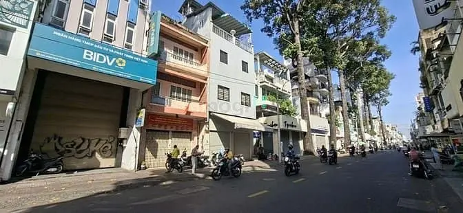 🏡95M2 Quận 3 5,2X18,5M Ô Tô Đậu Nhà Sát Mt Trần Quang Diệu-Lê Văn Sỹ